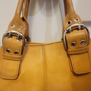 TIGNANELLO BUTTER YELLOW PEBBLED LEATHER HANDBAG PURSE TOTE